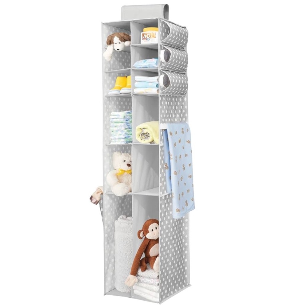 Closet hanging organizer